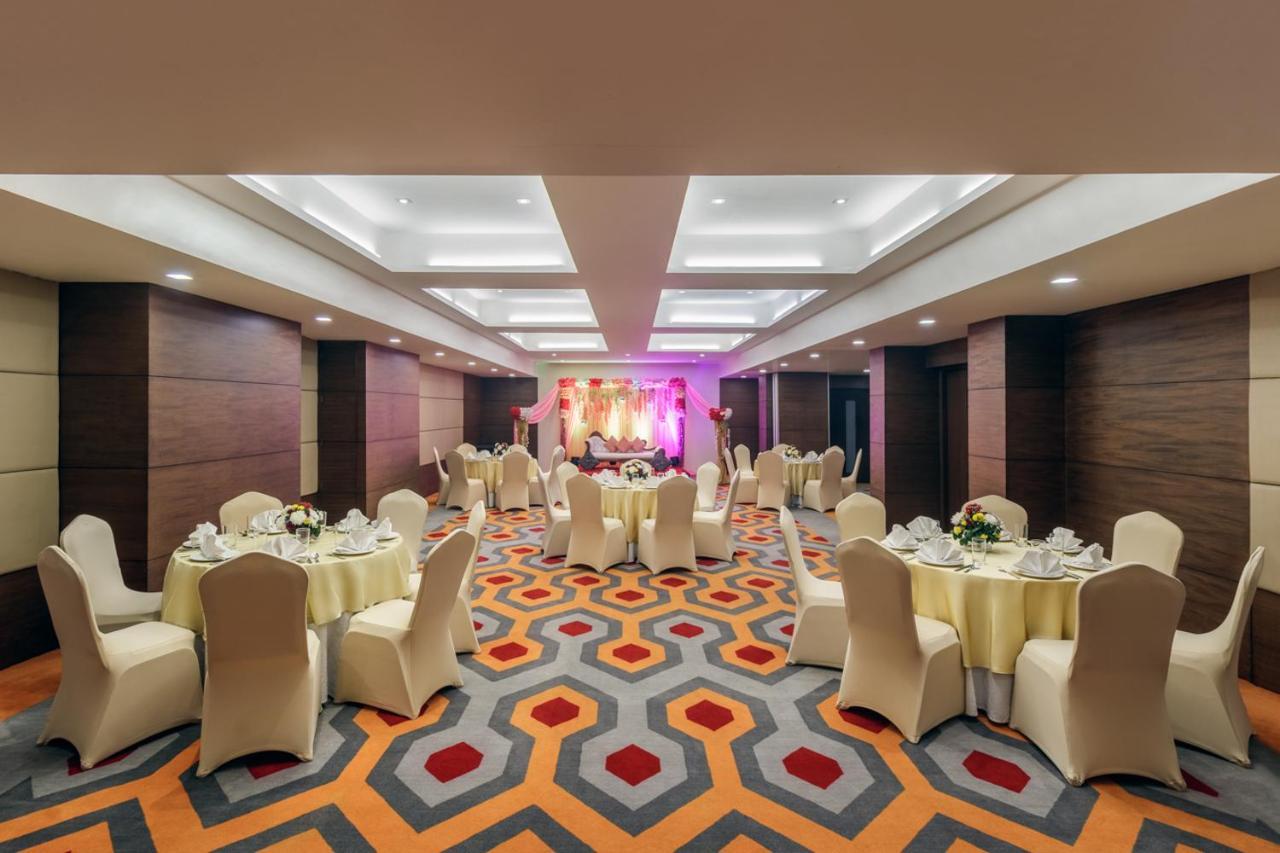 Golden Tulip City Centre Gurgaon Exterior foto